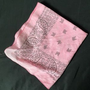 Pink bandana, very sturdy.